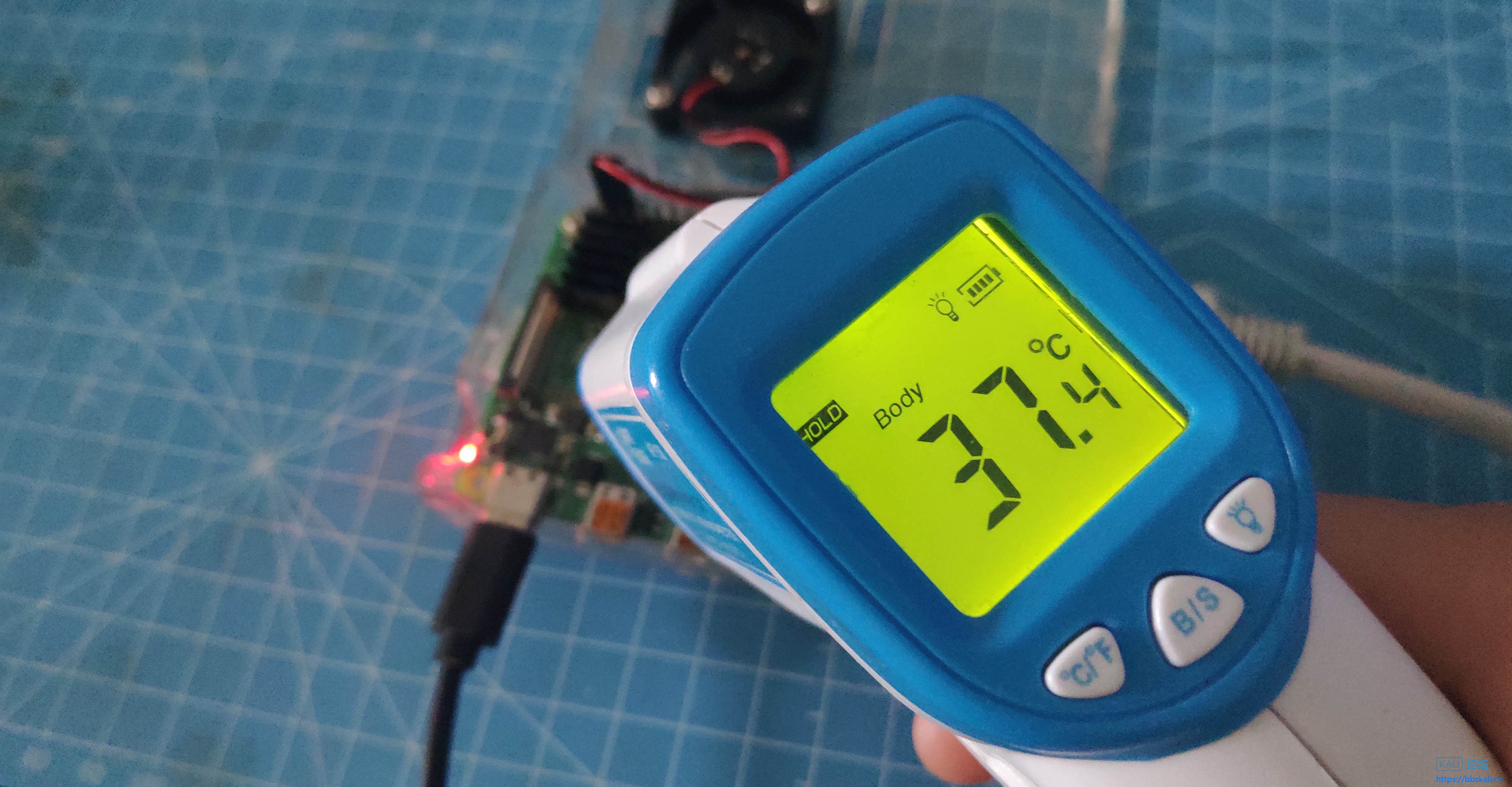 获取树莓派温度